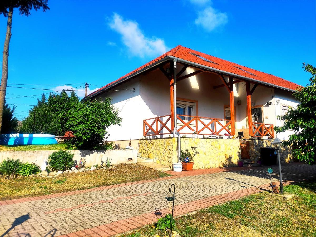 Szandra Vendégház Osku Exterior foto